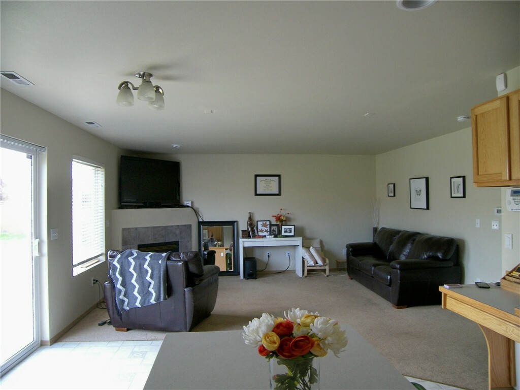 Property Photo:  21021 111th Av Ct E  WA 98338 