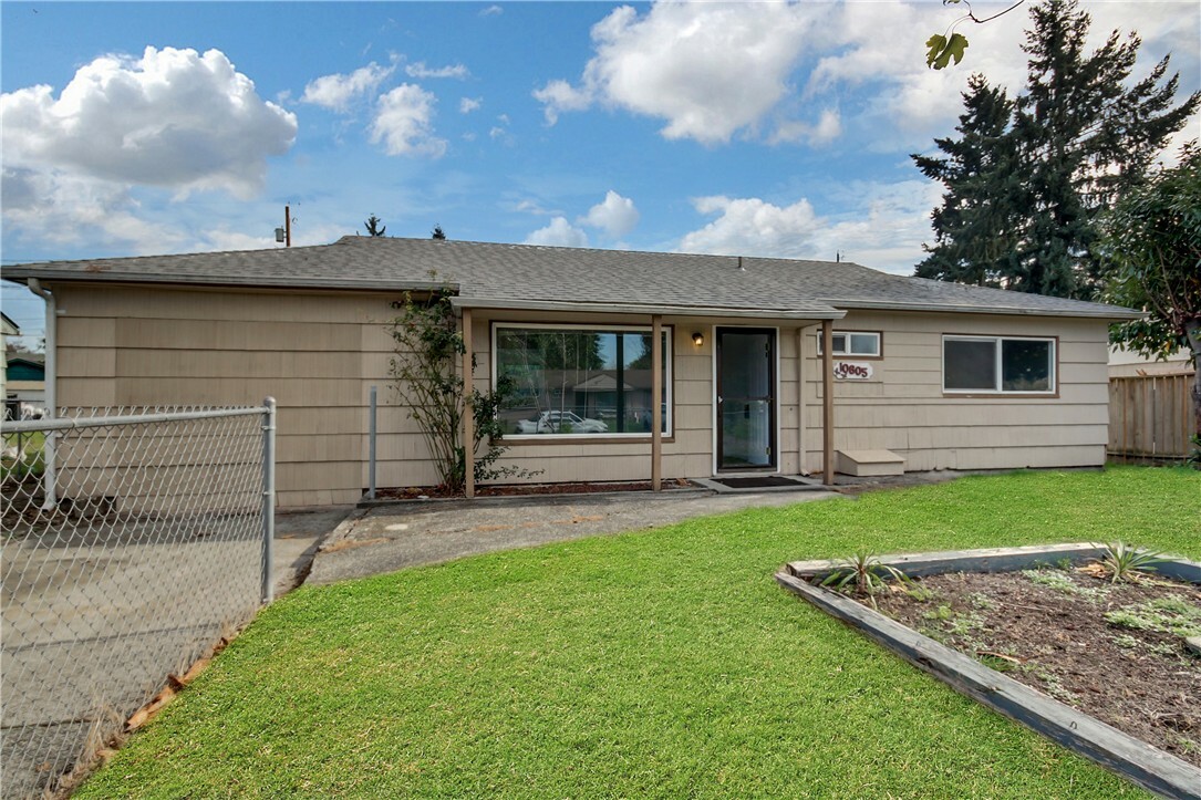 Property Photo:  10605 Addison St SW  WA 98499 