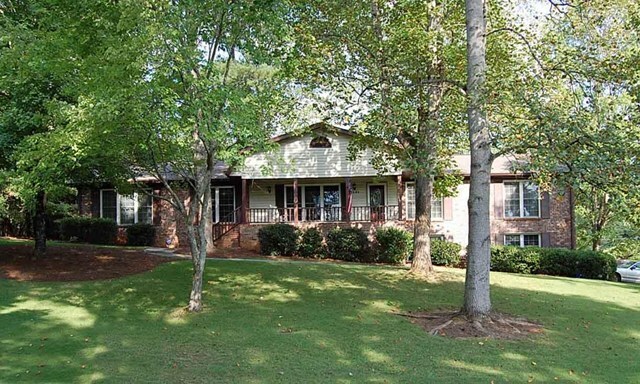Property Photo: 3661 Marcia Dr GA 30082