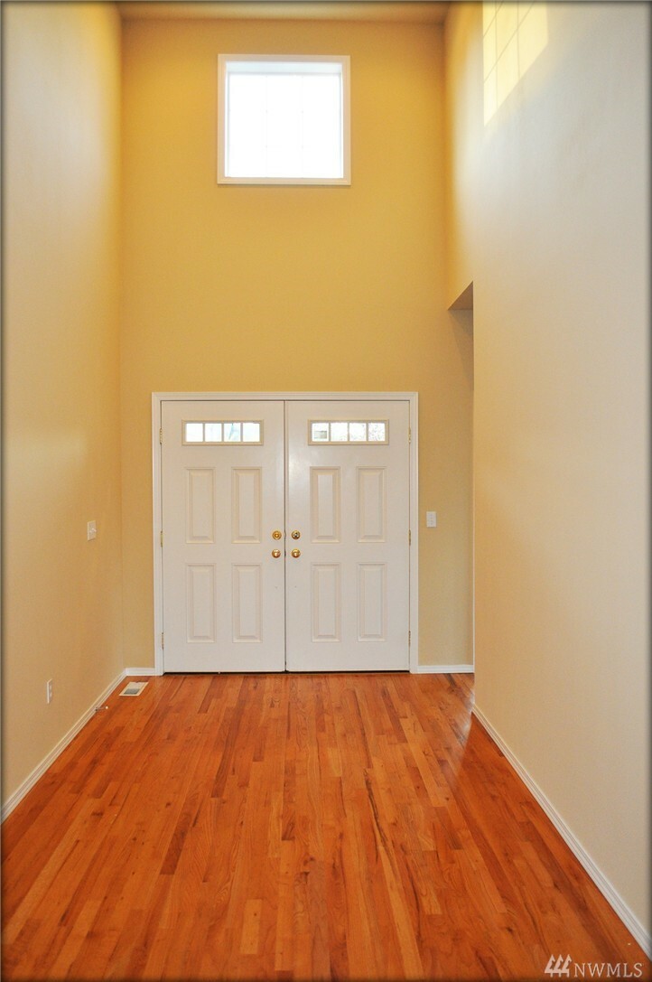 Property Photo: 17193 River Rock Rd WA 98274
