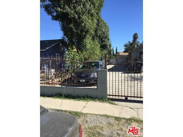 Property Photo:  348 Gifford Ave  CA 90063 