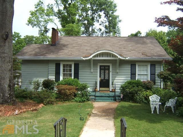 Property Photo: 319 E 11th Street GA 30161