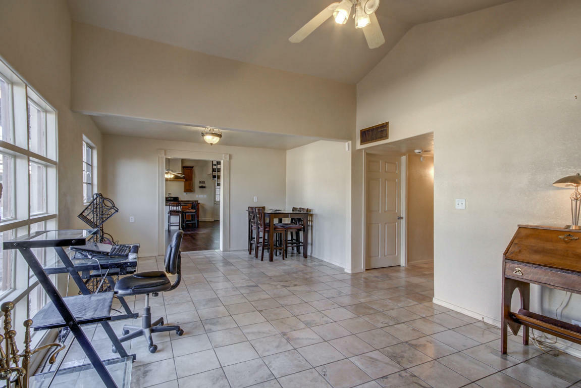 Property Photo:  8153 N 11th Place  AZ 85020 