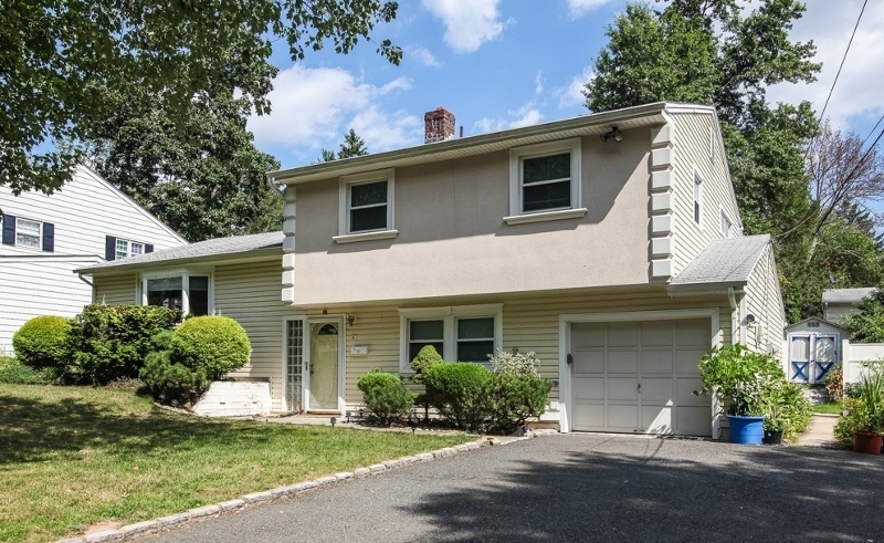 Property Photo:  20 Rosney Ter  NJ 07052 