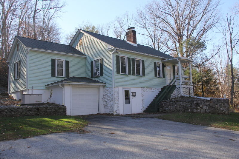 Property Photo: 6 Hickory Hollow Ln NJ 07825