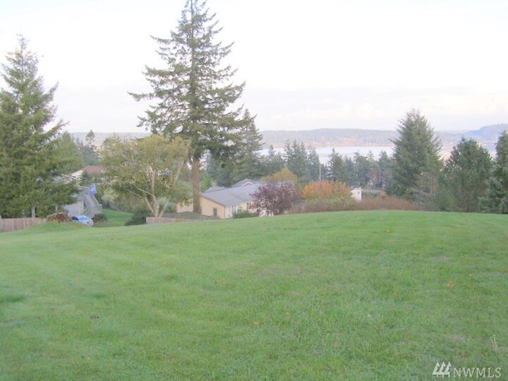 Property Photo: 7 Sunrise Blvd WA 98277