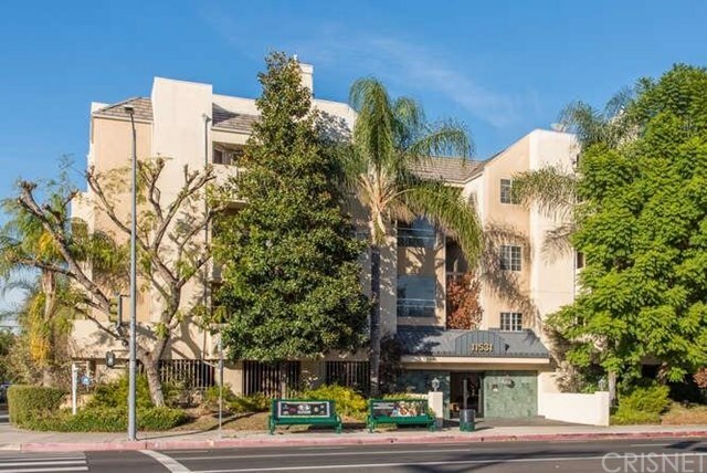 Property Photo:  11531 Riverside Drive 204  CA 91602 