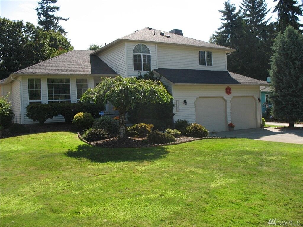 Property Photo: 31206 10th Place SW WA 98023