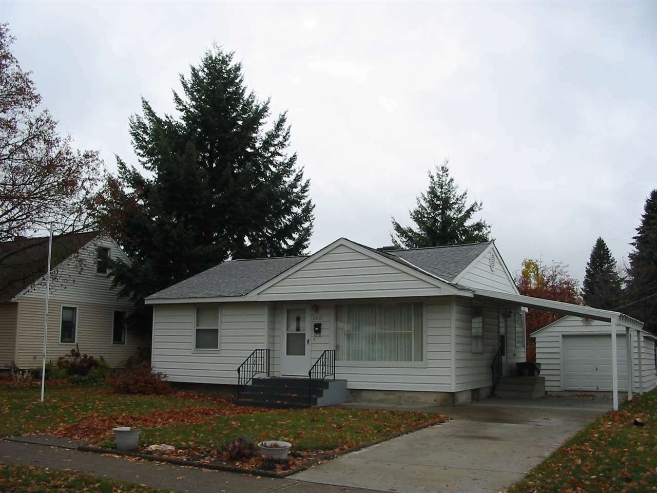 Property Photo: 6019 N Montevista Pl WA 99205