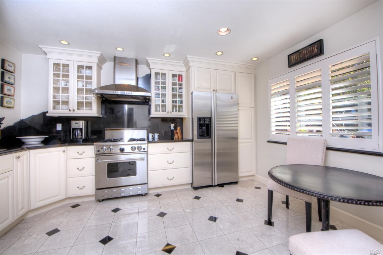 Property Photo: 1120 Susan Way CA 94947