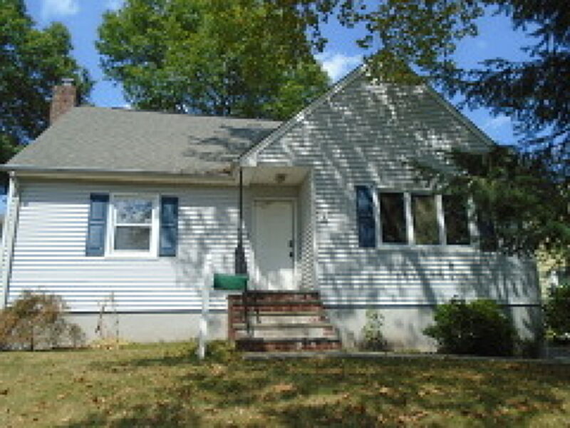 Property Photo: 238 Riverside Dr NJ 07081