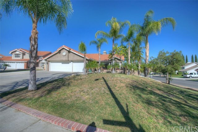 Property Photo:  1311 Garden Circle  CA 92882 