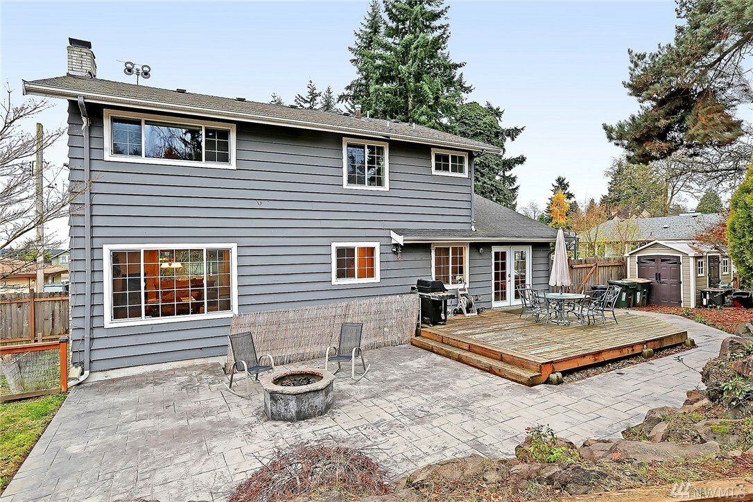 Property Photo:  3410 SW 108th St  WA 98146 