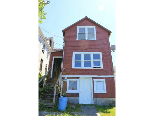 Property Photo: 393 W Marine Dr OR 97103