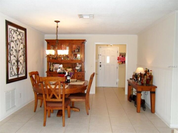 Property Photo:  454 King Street  FL 32765 