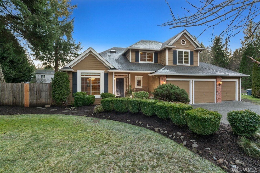 Property Photo: 6702 31st St Ct NW WA 98335