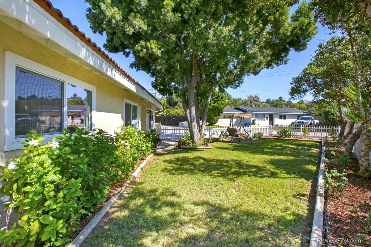 Property Photo:  13730 Somerset Rd  CA 92064 