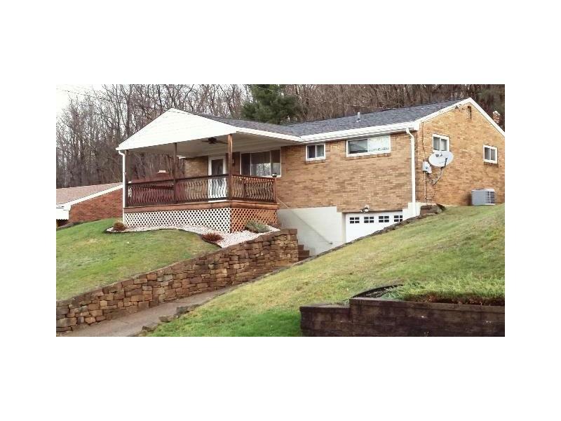 Property Photo:  526 Lincoln Ave  PA 15005 