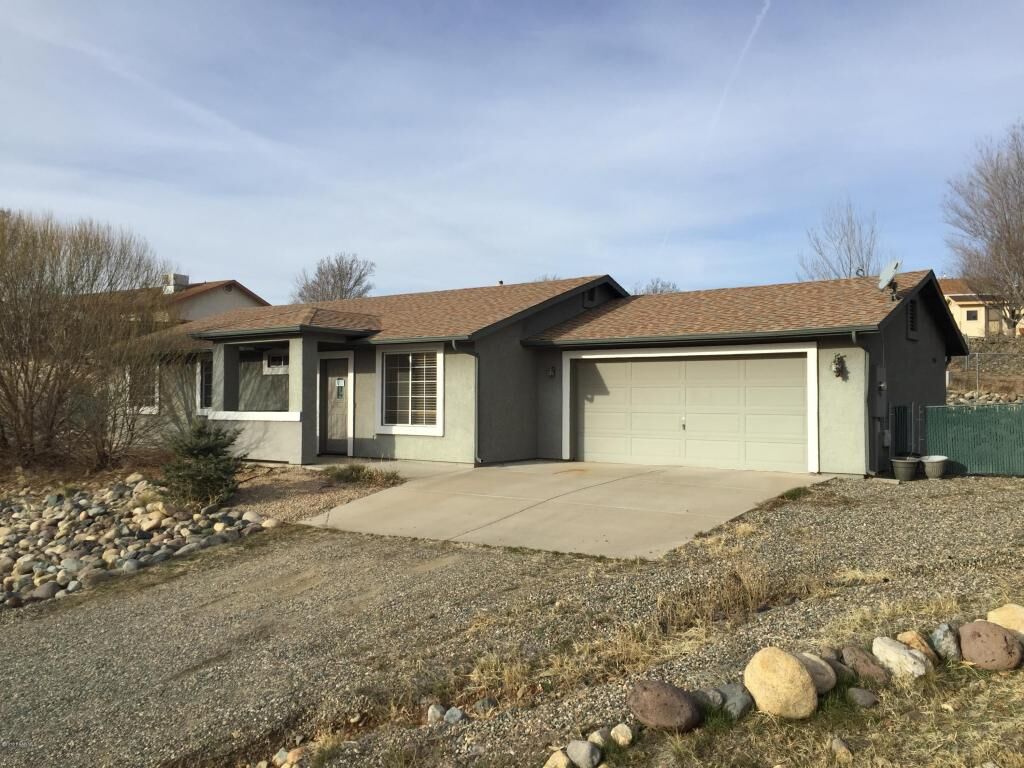 Property Photo:  8696 E Rowel Circle  AZ 86314 