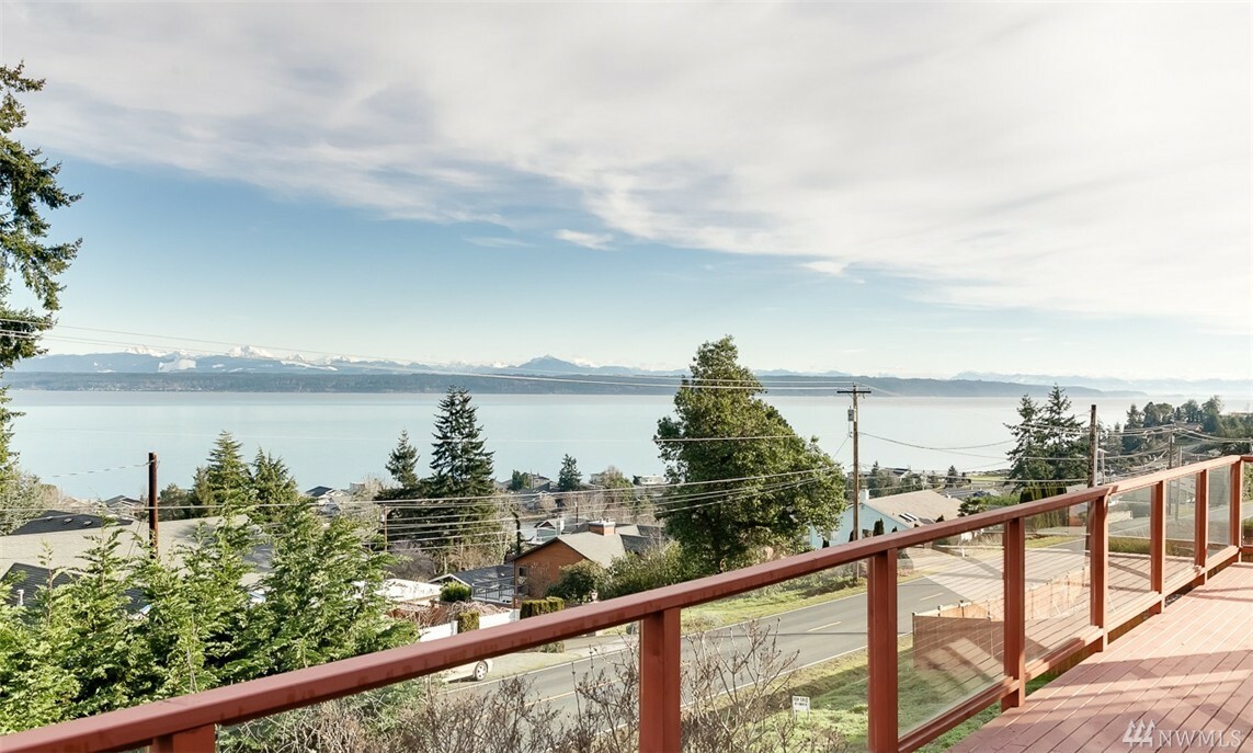 Property Photo:  1353 Rainbow Lane  WA 98282 