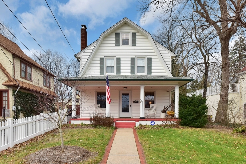 Property Photo:  211 Godwin Ave  NJ 07450 