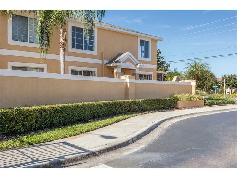 Property Photo: 1601 Fluorshire Drive FL 33511