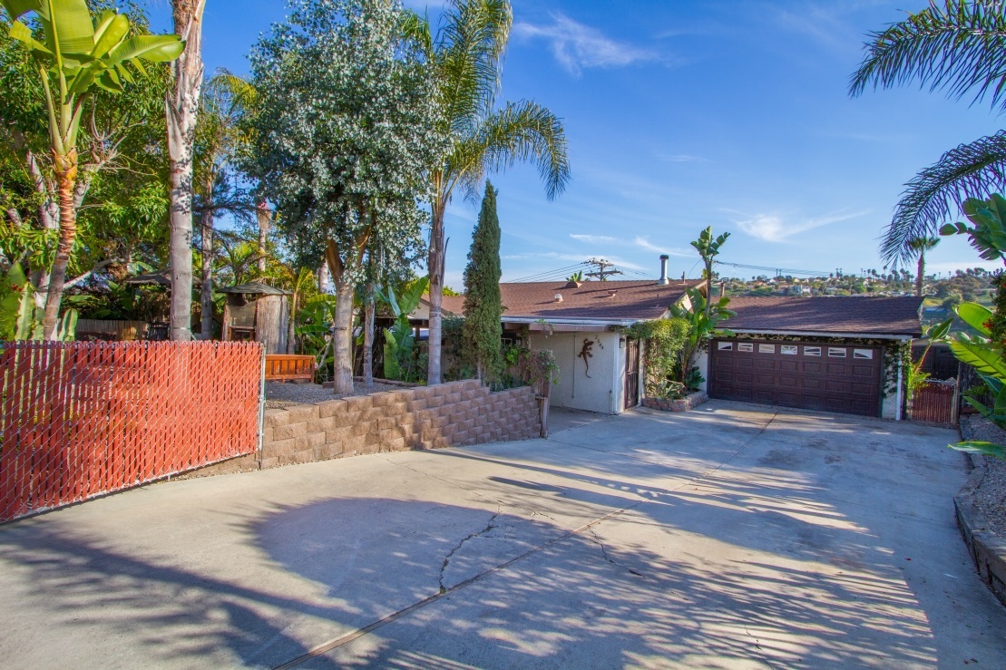 Property Photo:  2644 Oceanside  CA 92054 