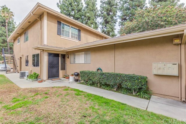 Property Photo: 917 W Sierra Madre Avenue 2 CA 91702