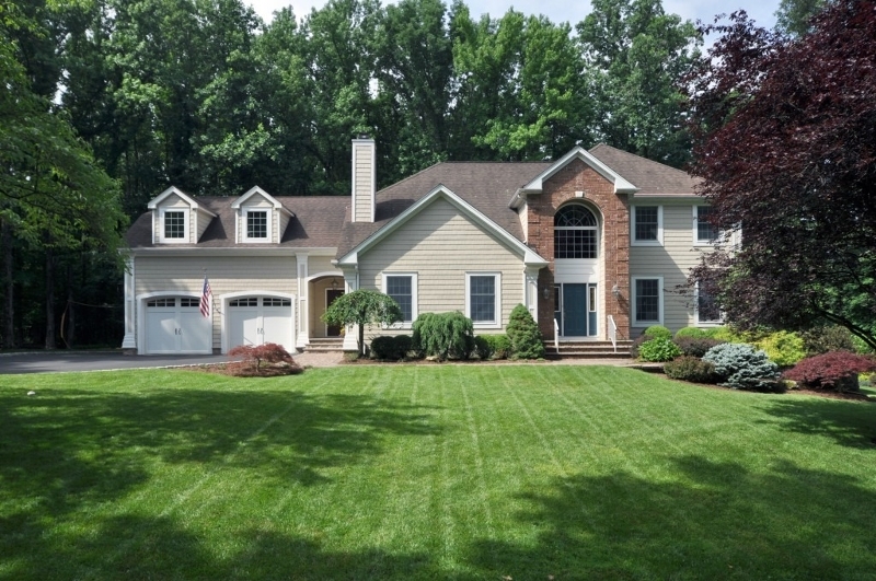 Property Photo:  225 Florence Avenue, North  NJ 07090 