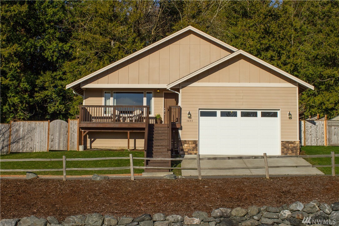 Property Photo:  5893 Shannon Ave  WA 98248 