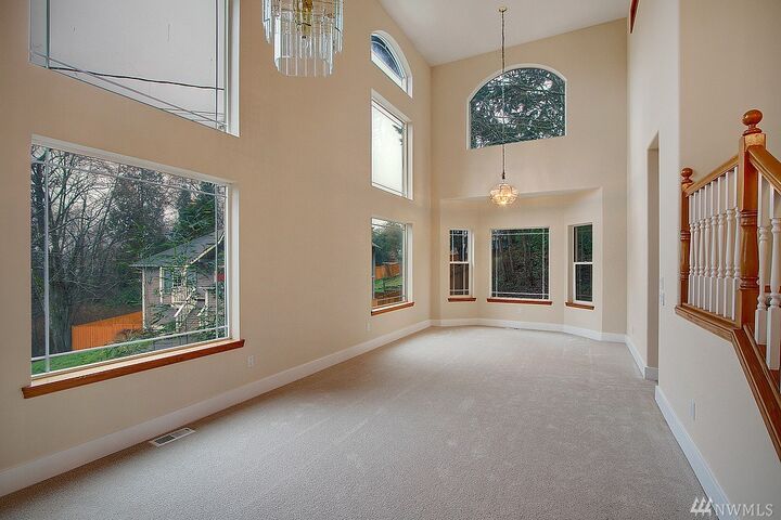 Property Photo: 56 E McGill Ave WA 98208