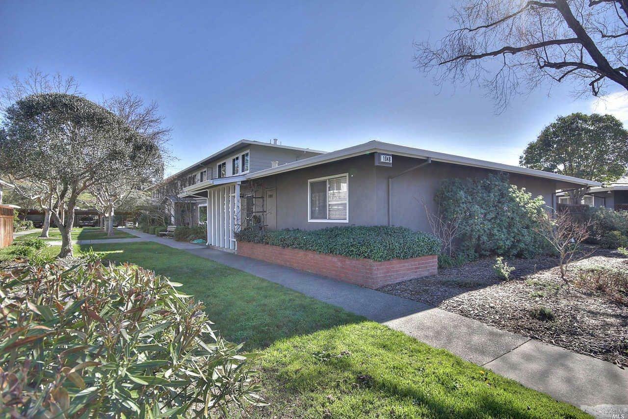 Property Photo:  1048 C Los Gamos Road  CA 94903 