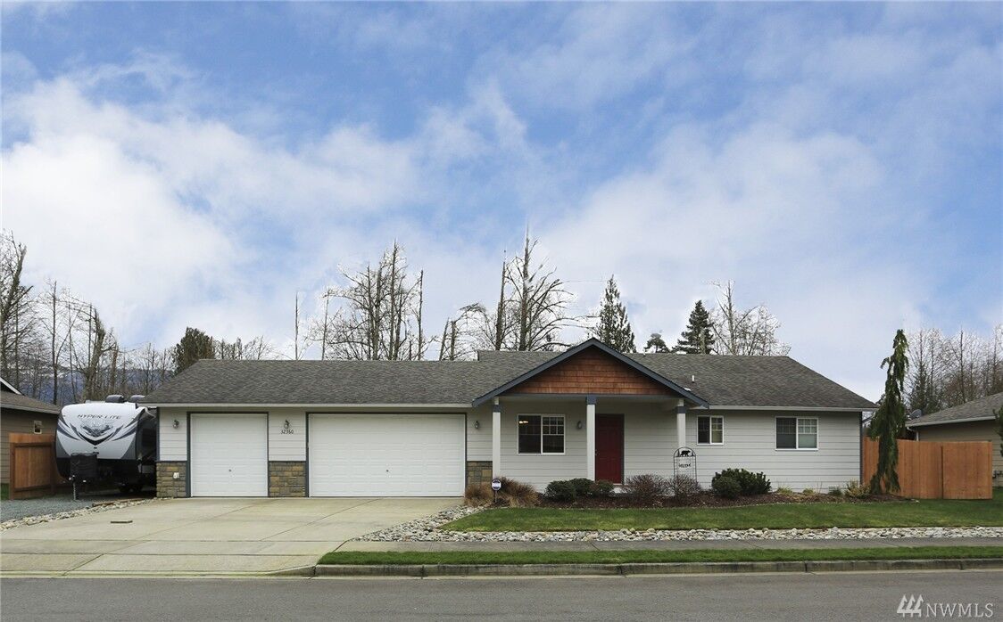 Property Photo: 32360 137th Place SE WA 98294