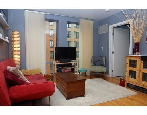 Property Photo:  80 Broad St 709  MA 02110 