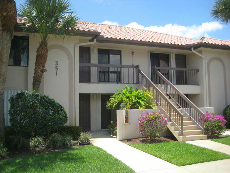 Property Photo:  351 Club Circle 202  FL 33487 