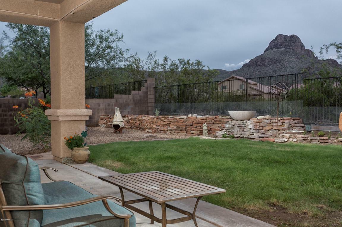 Property Photo:  7909 N Rondure Loop  AZ 85743 