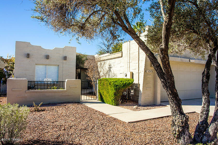 Property Photo: 4545 N Mountain Quail Road AZ 85750