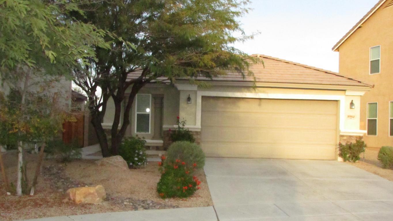 Property Photo:  8982 N Roebling Drive  AZ 85742 