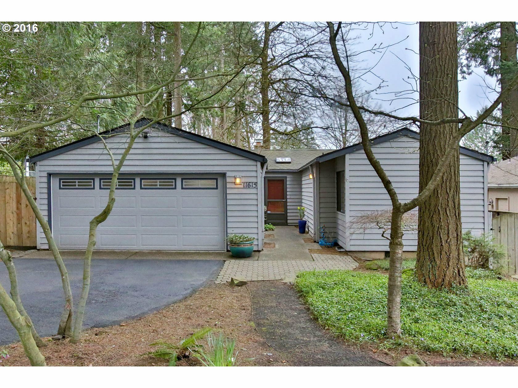 Property Photo:  11615 SW 45th Ave  OR 97219 