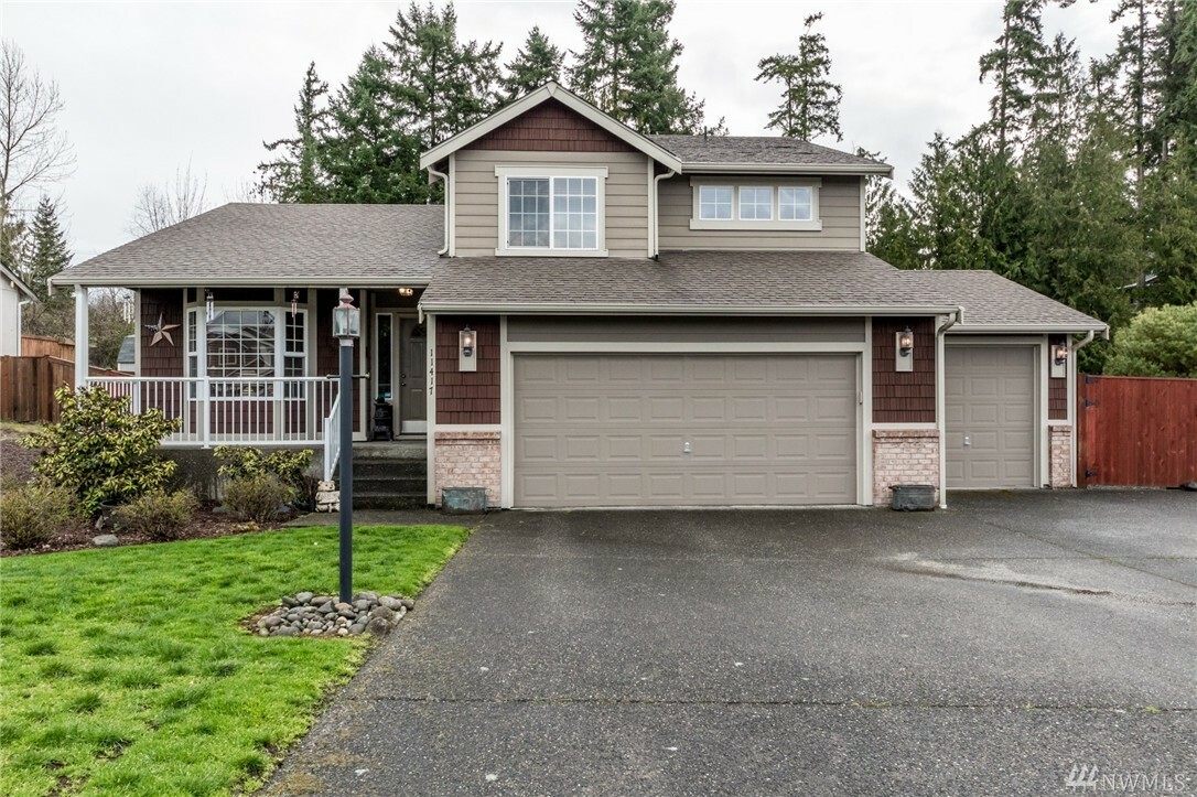 Property Photo:  11417 173rd Av Ct E  WA 98391 