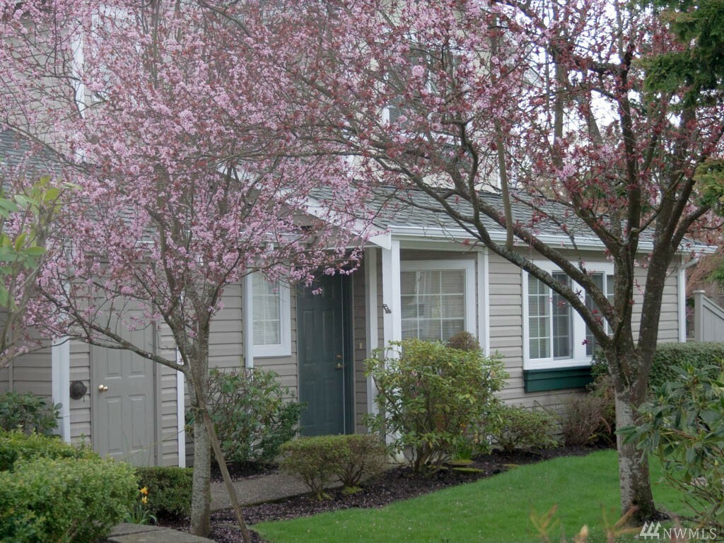 Property Photo:  4802 Nassau Ave NE 45  WA 98422 