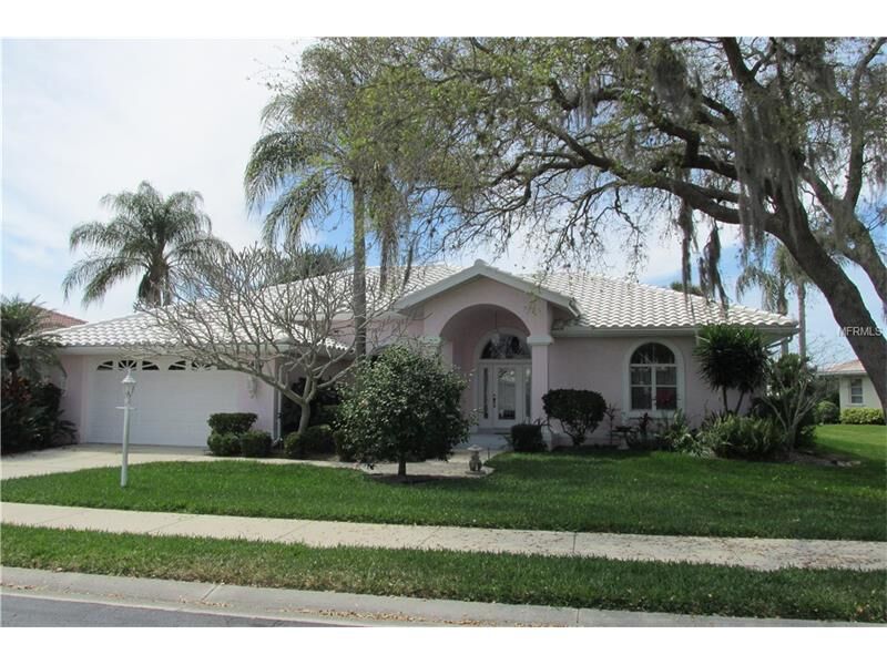 Property Photo: 1433 Gleneagles Drive FL 34292