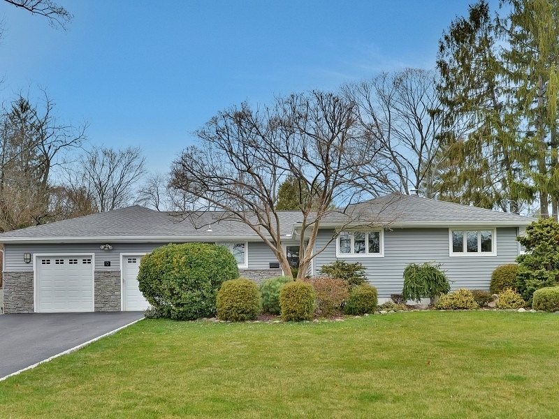 Property Photo: 10 Standish Rd NJ 07642
