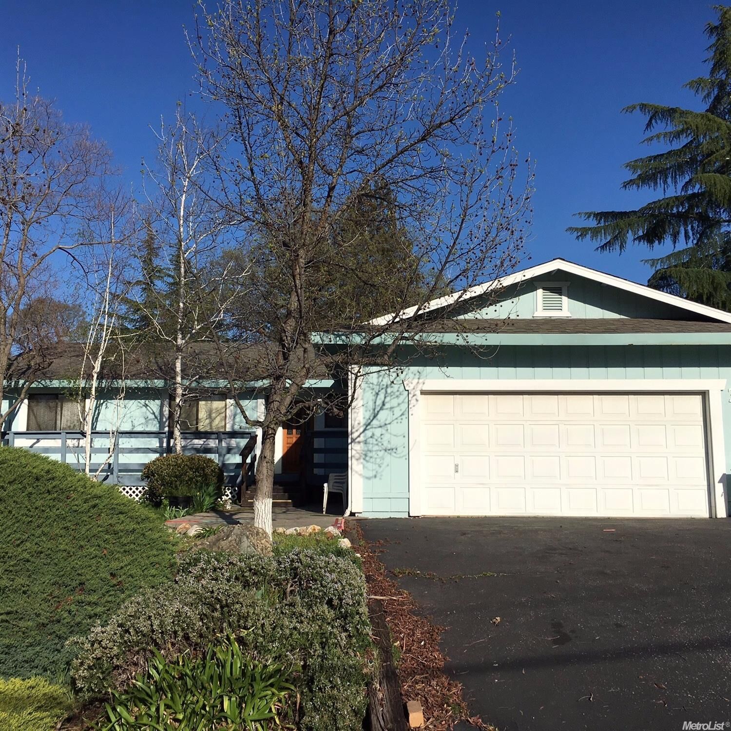 Property Photo: 3410 Sunshine Way CA 95602