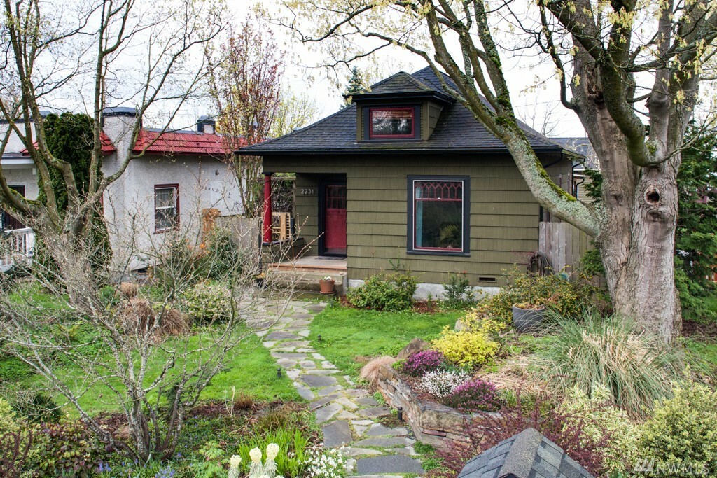 Property Photo: 2231 King St WA 98225