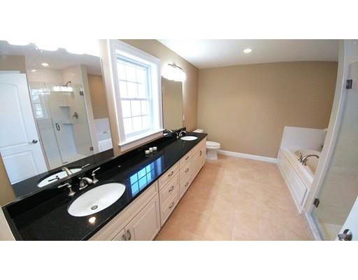 Property Photo:  15 Ramsdell Way 22  MA 01940 