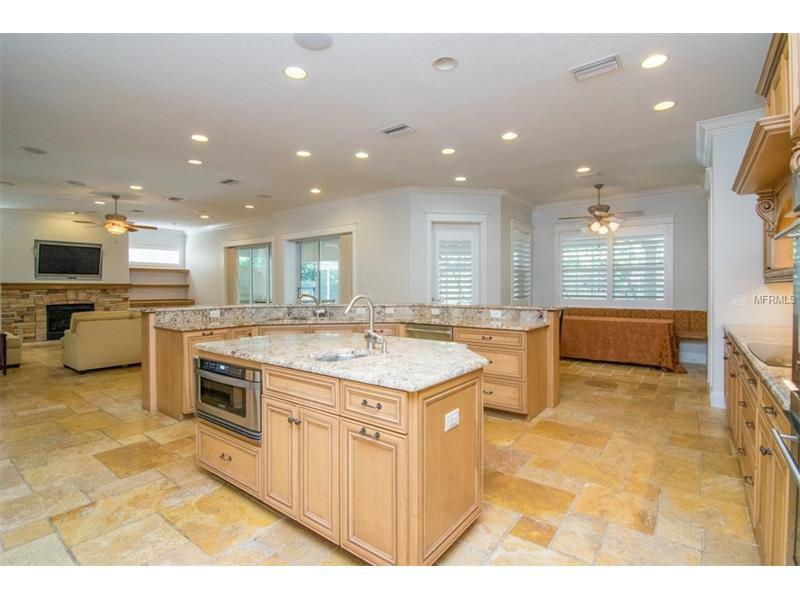 Property Photo:  639 Riviera Drive  FL 33606 