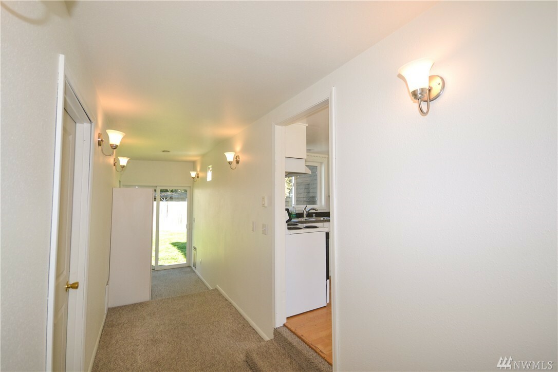 Property Photo:  91 C St  WA 98339 