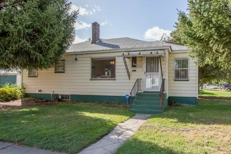 Property Photo: 4445 N Addison St WA 99207