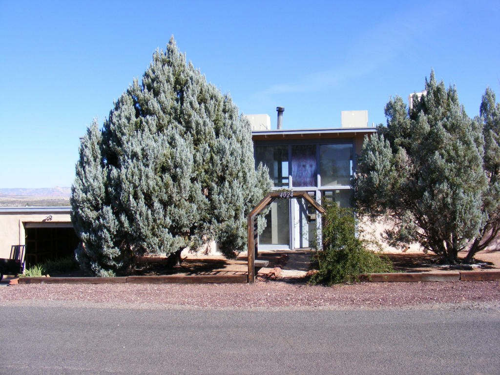 Property Photo:  4024 E Pueblo Rd  AZ 86326 